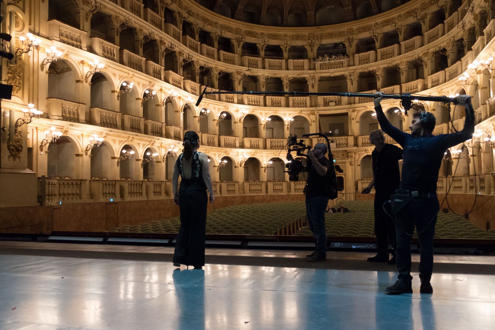 Il Teatro Comunale Di Bologna Diventa Un Film Zero