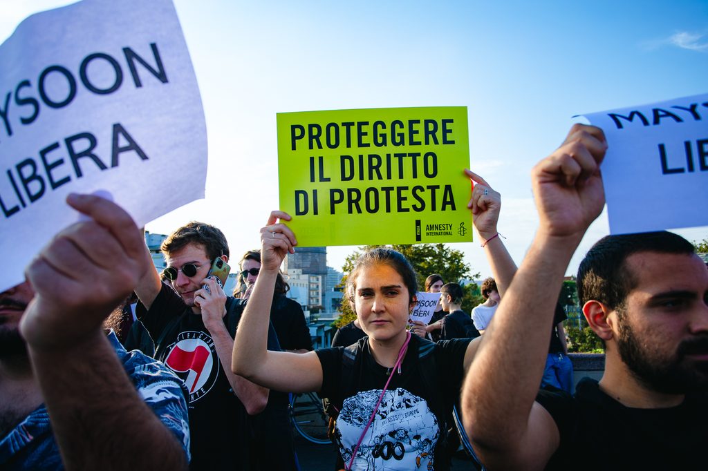 In strada contro la repressione: le foto del corteo contro il ddl sicurezza a Bologna | Zero