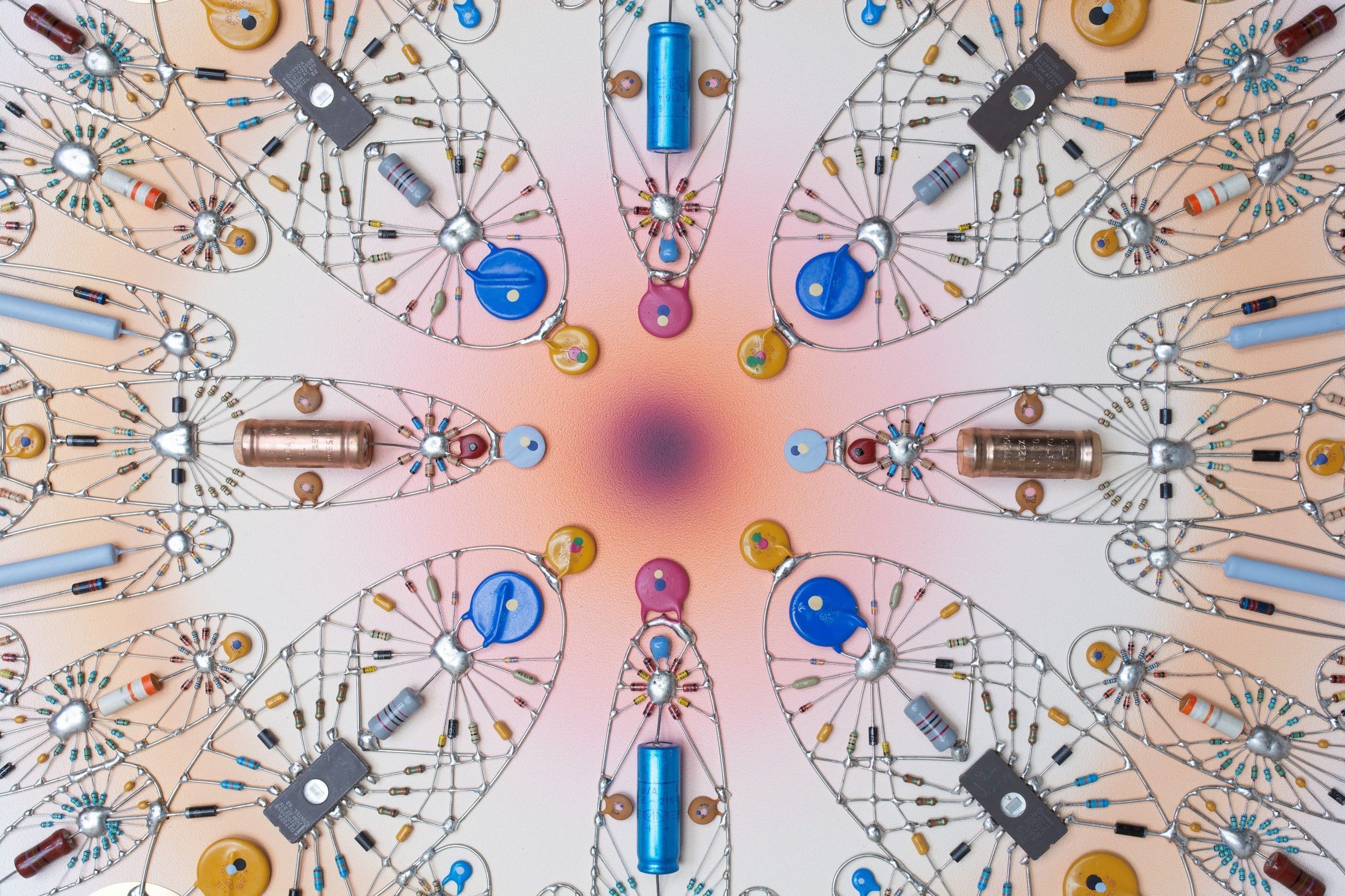FLOWER COLLIDER: Le possibilità possibili