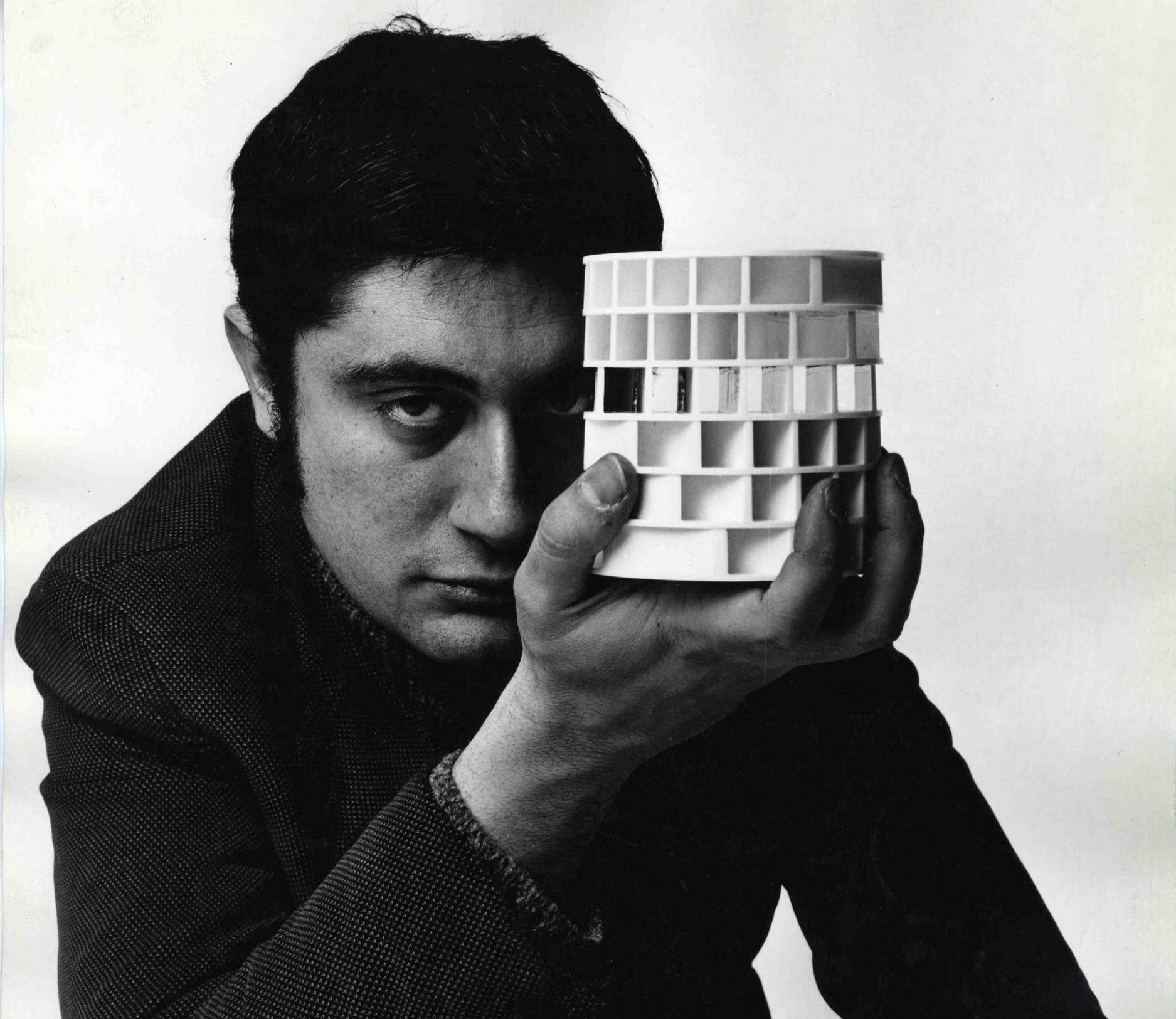 GIANNI COLOMBO: Vocale con accento